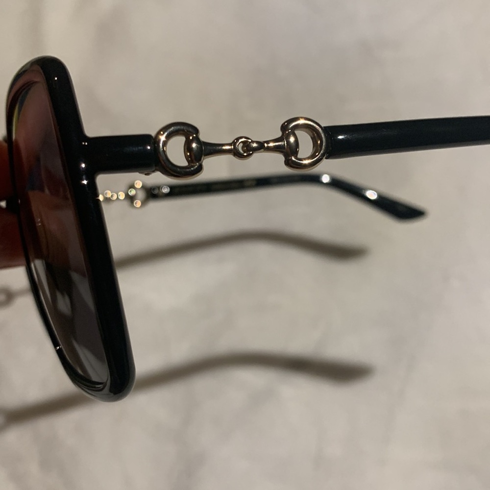 GUCCI, Sunglasses GG0890S, NWOT - Picture 10 of 14